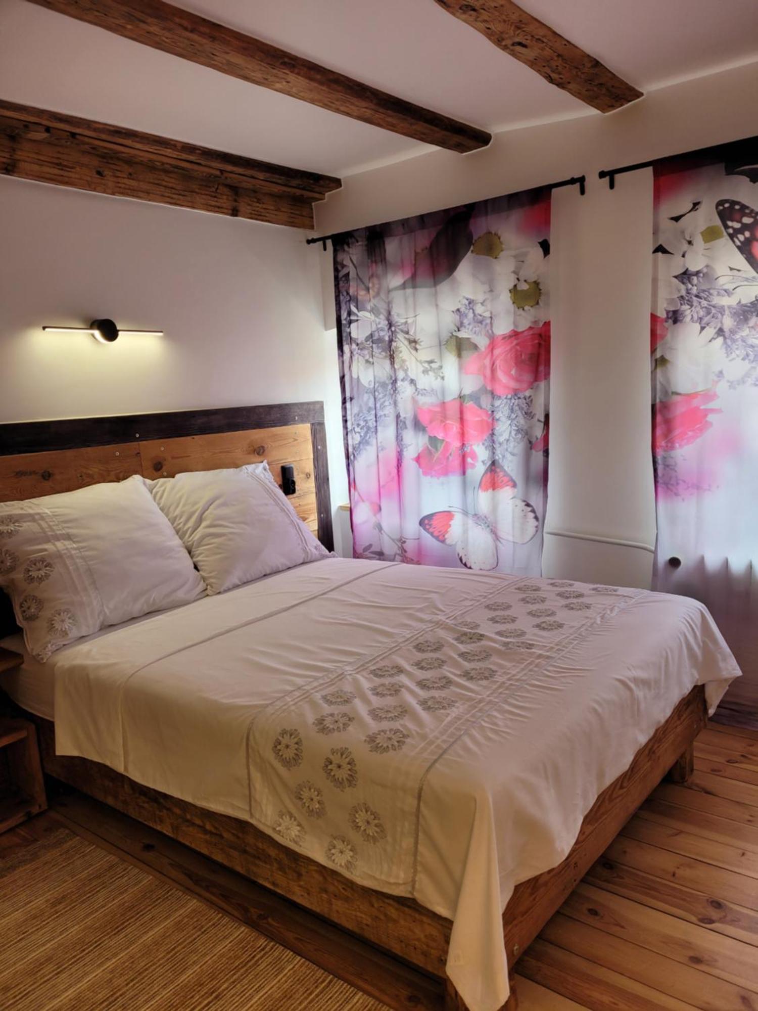 Apartment No5 *
